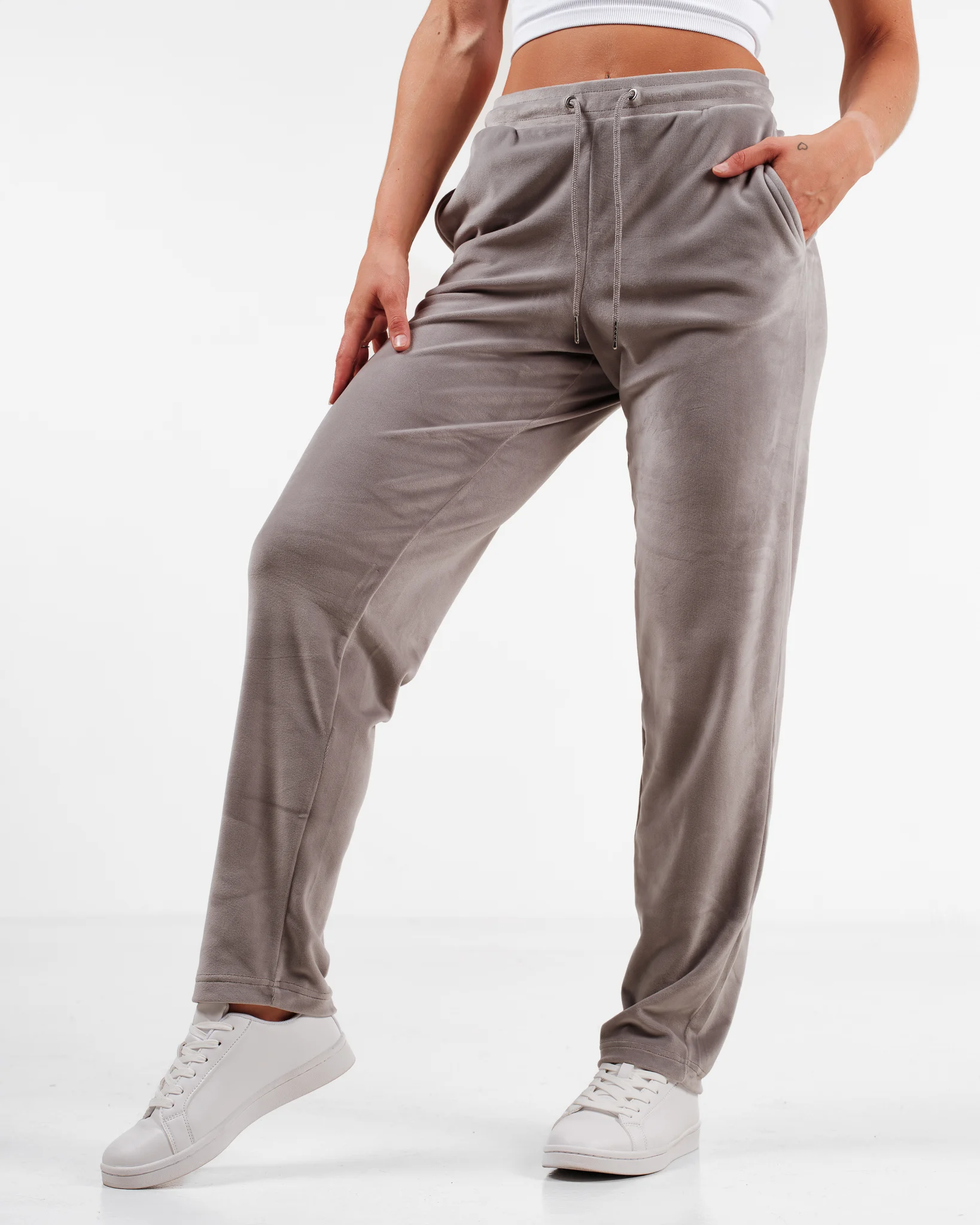 Weightless Jacey Velour Pants Ultimate Gray