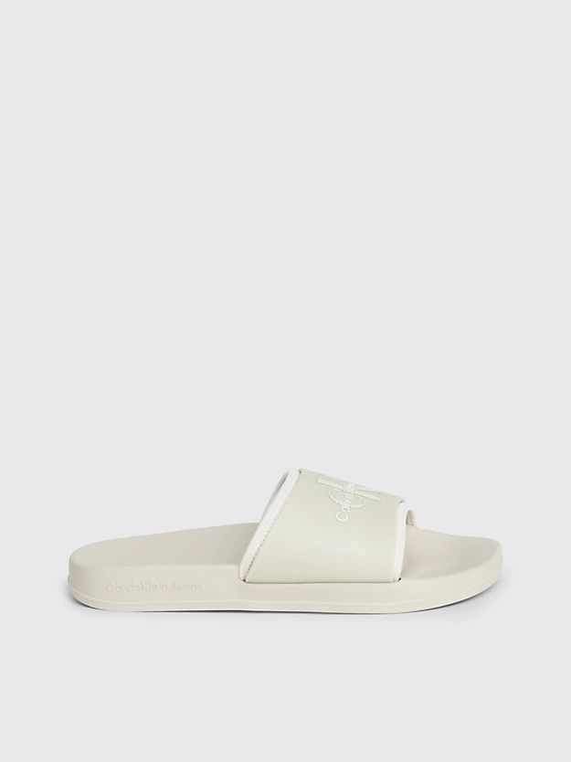 Chinelo com logotipo