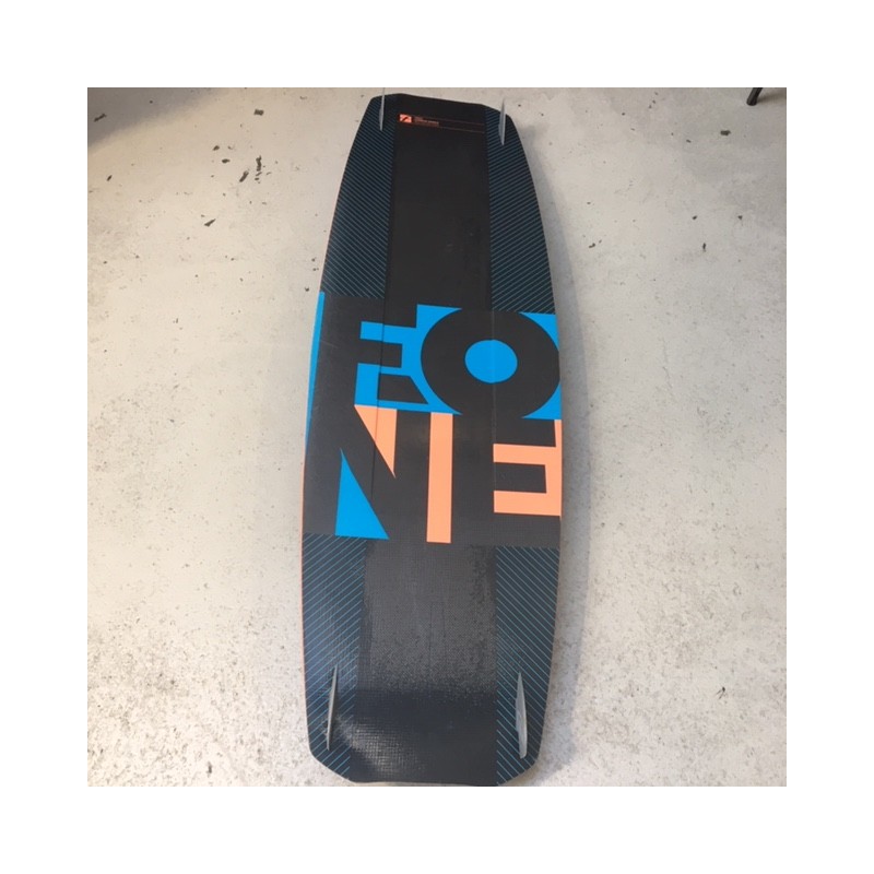 Twin-Tip Occasion F-One Trax Carbon 2015 Complète - The Corner Shop