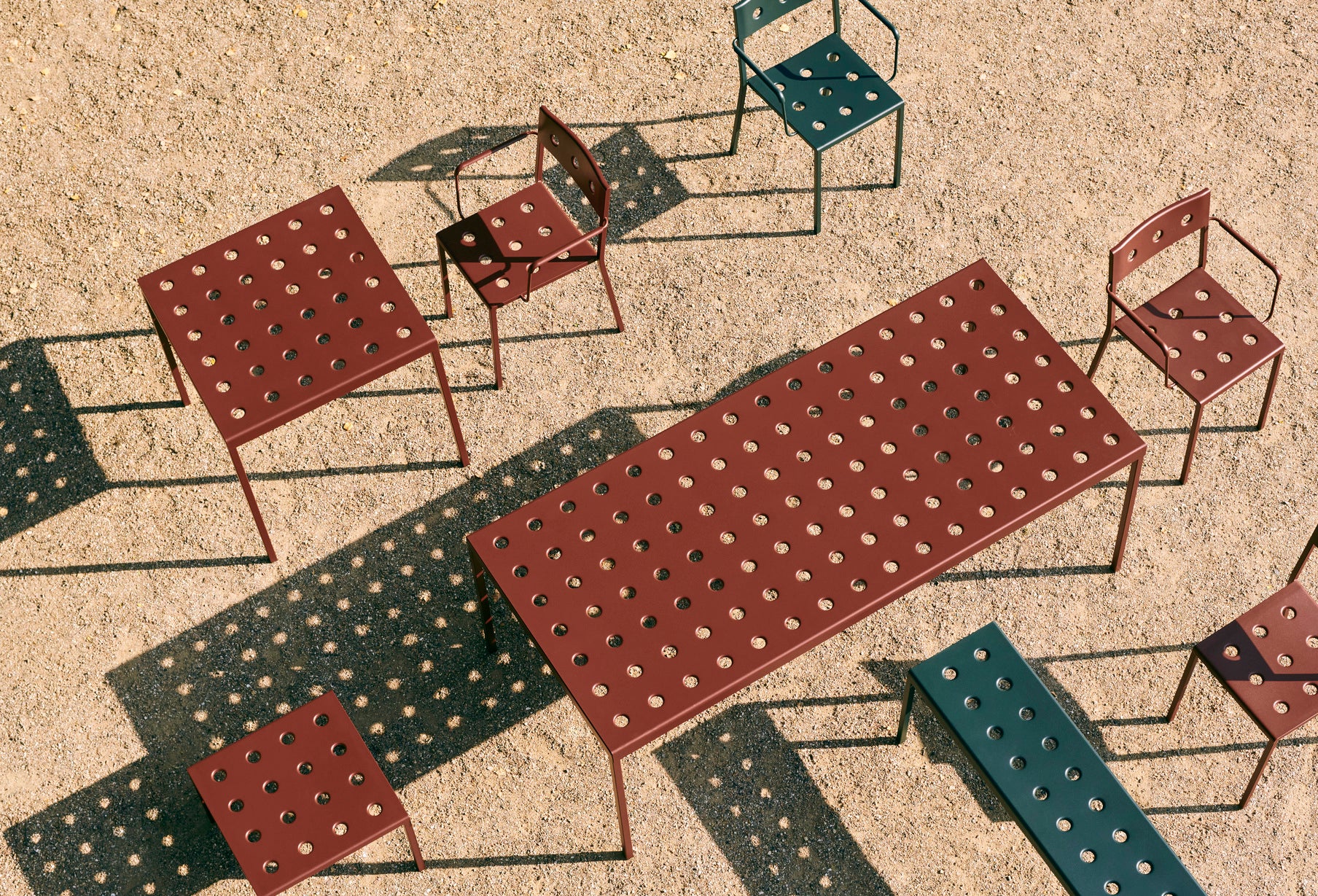 HAY  Balcony havebord, L190 cm. - Iron Red