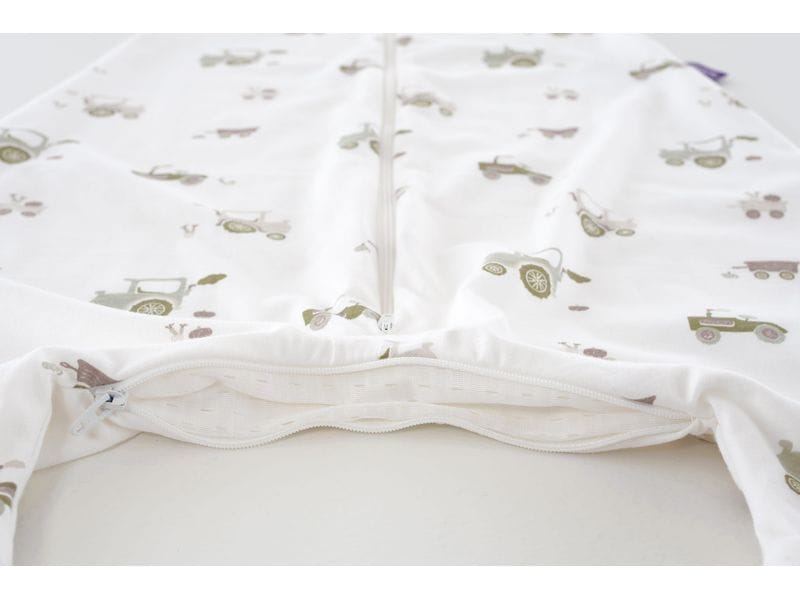 Träumeland Baby-Sommerschlafsack Jumper Little Farm Grösse Leichter Schlafanzug mit grünen Traktoren
