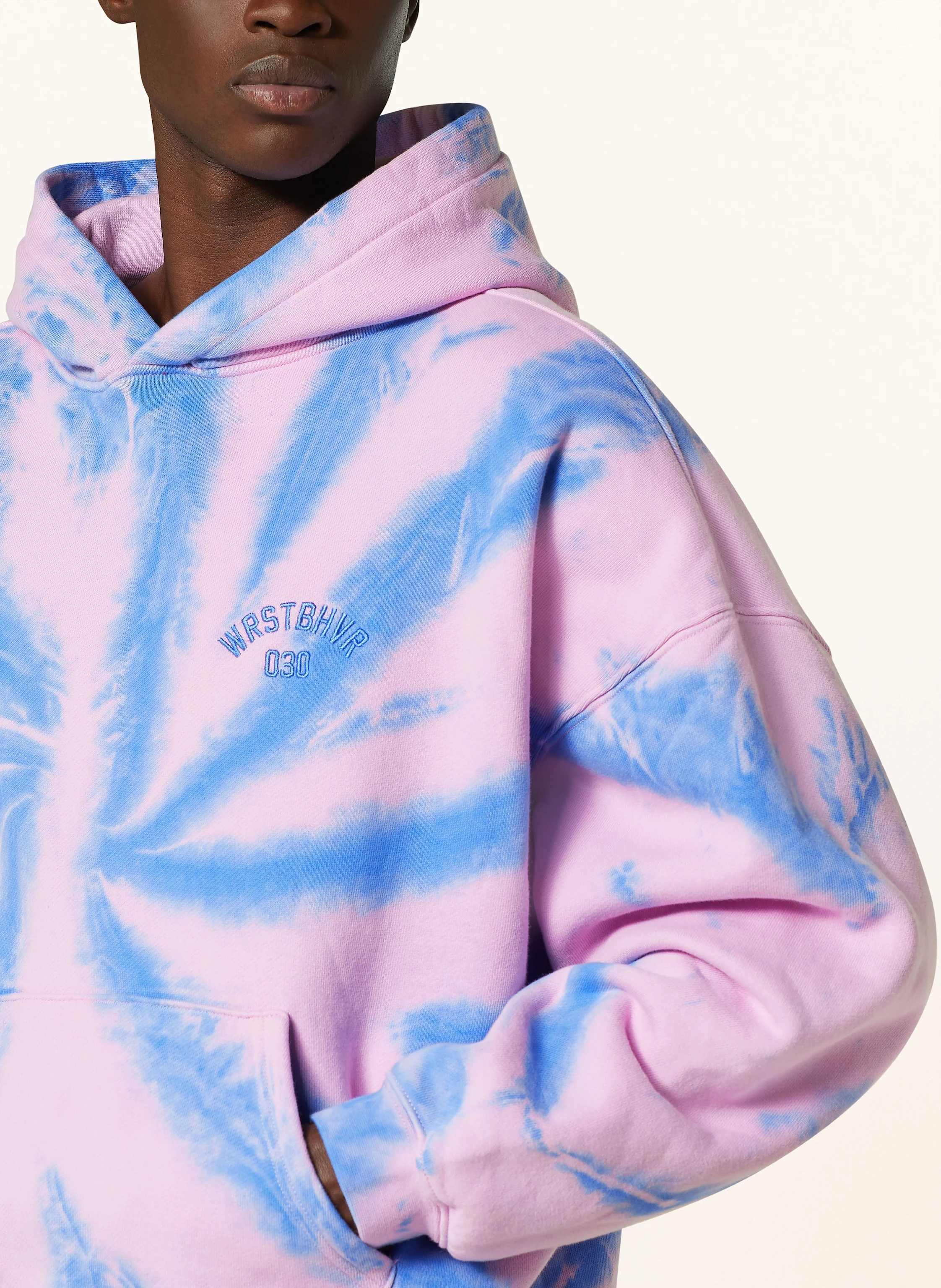 WRSTBHVR Hoodie EROL