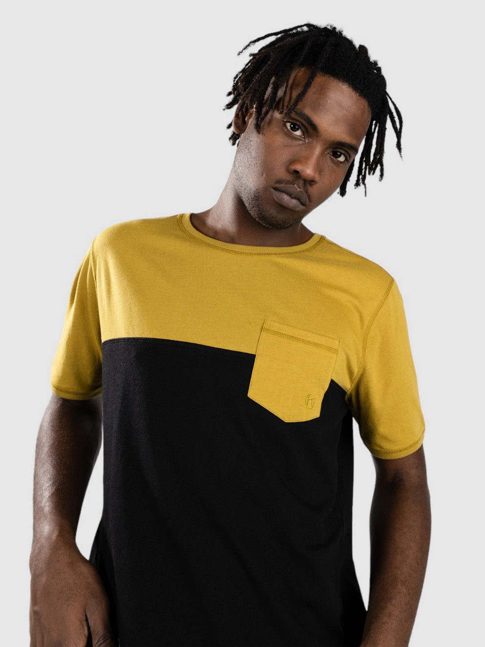 Kazane Erik T-Shirt ecru ol caviar burnt oliv