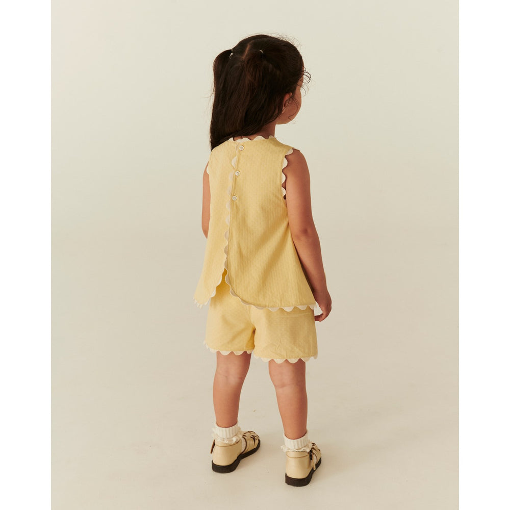 Køb COPENHAGEN COLORS Pale Yellow Comb. Deco Top & Shorts Sæt