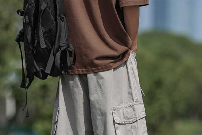 Fushet - Mid Rise Plain Cargo Shorts