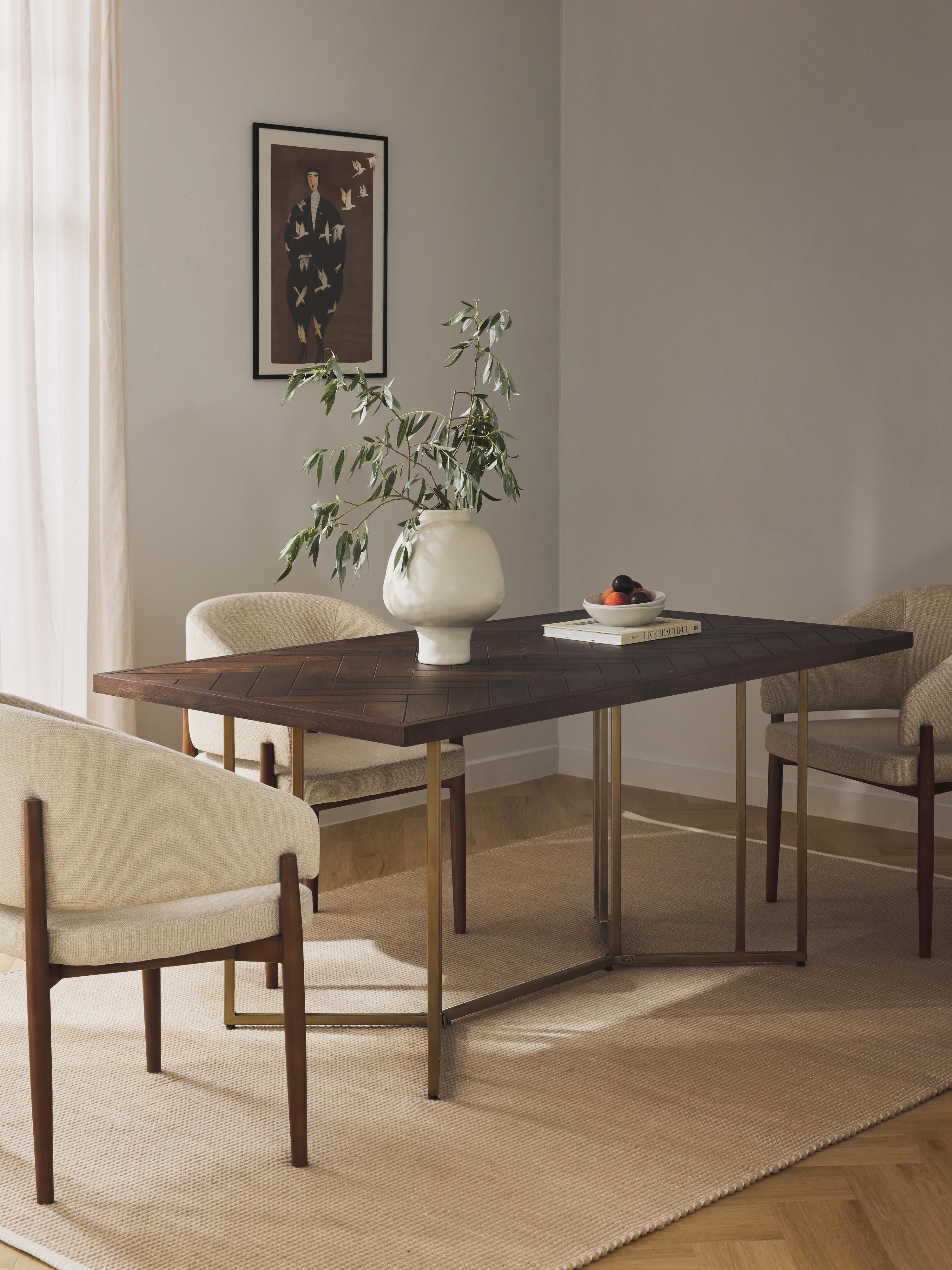 Eettafel Luca van mangohout met visgraat-patroon, in verschillende formaten