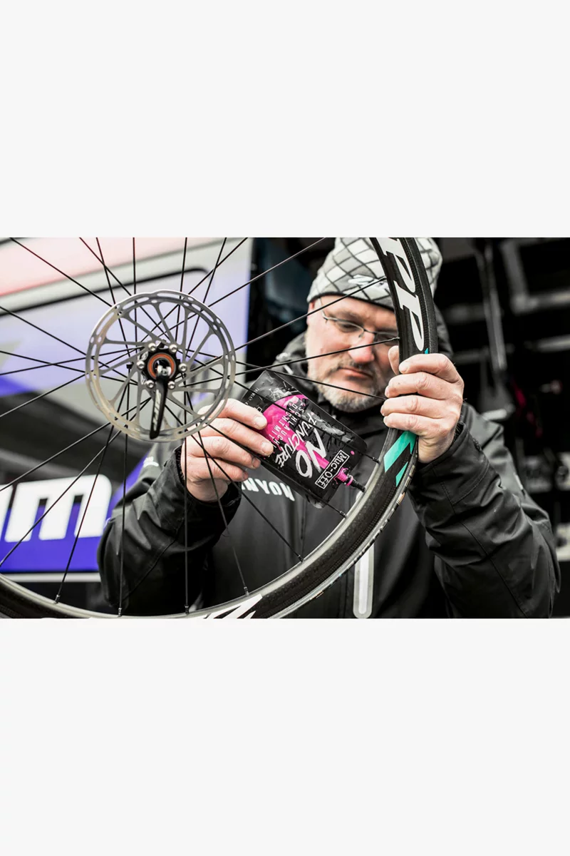 Muc-Off No Puncture Hassle Tubeless 140 ml Dichtmilch