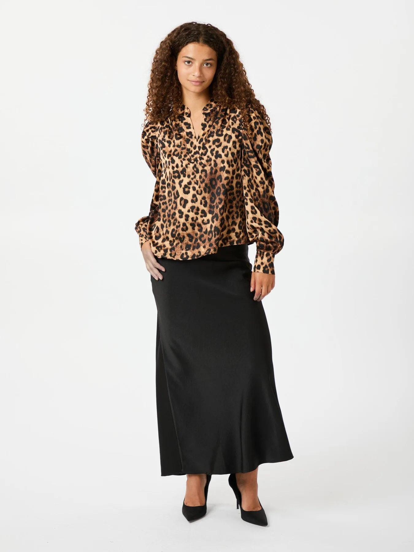 Neo Noir Rosslyn Leo Blouse