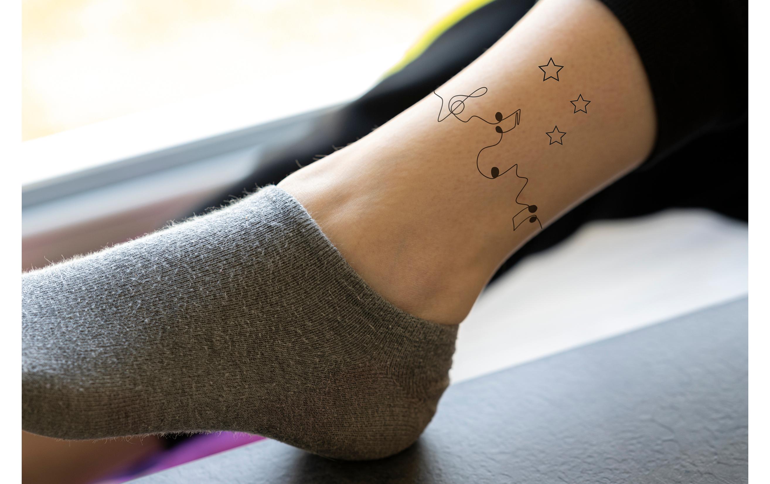 Tattoostift One Line 4 Stück, MehrfarbigTattoo-Marker für das Gestalten von verschiedenen Motiven auf der Haut