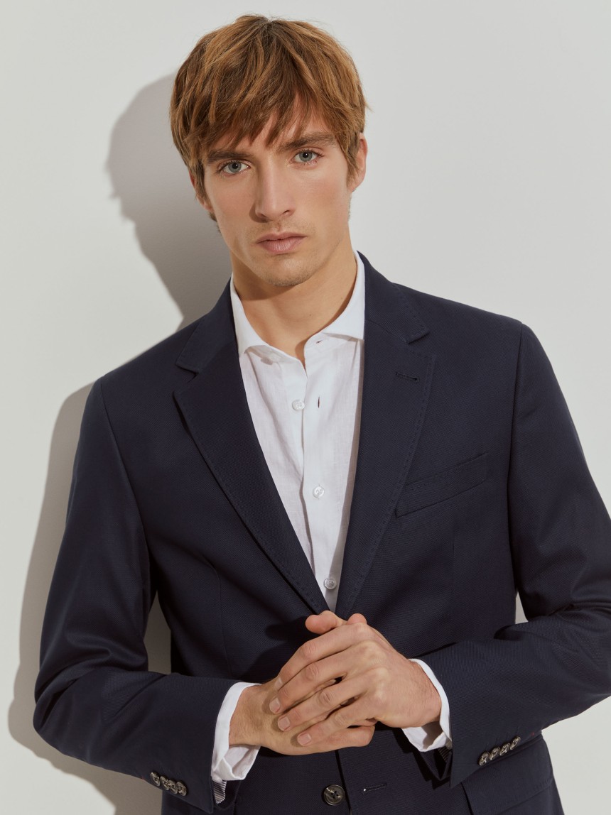 Blazer slim fit com bolsos