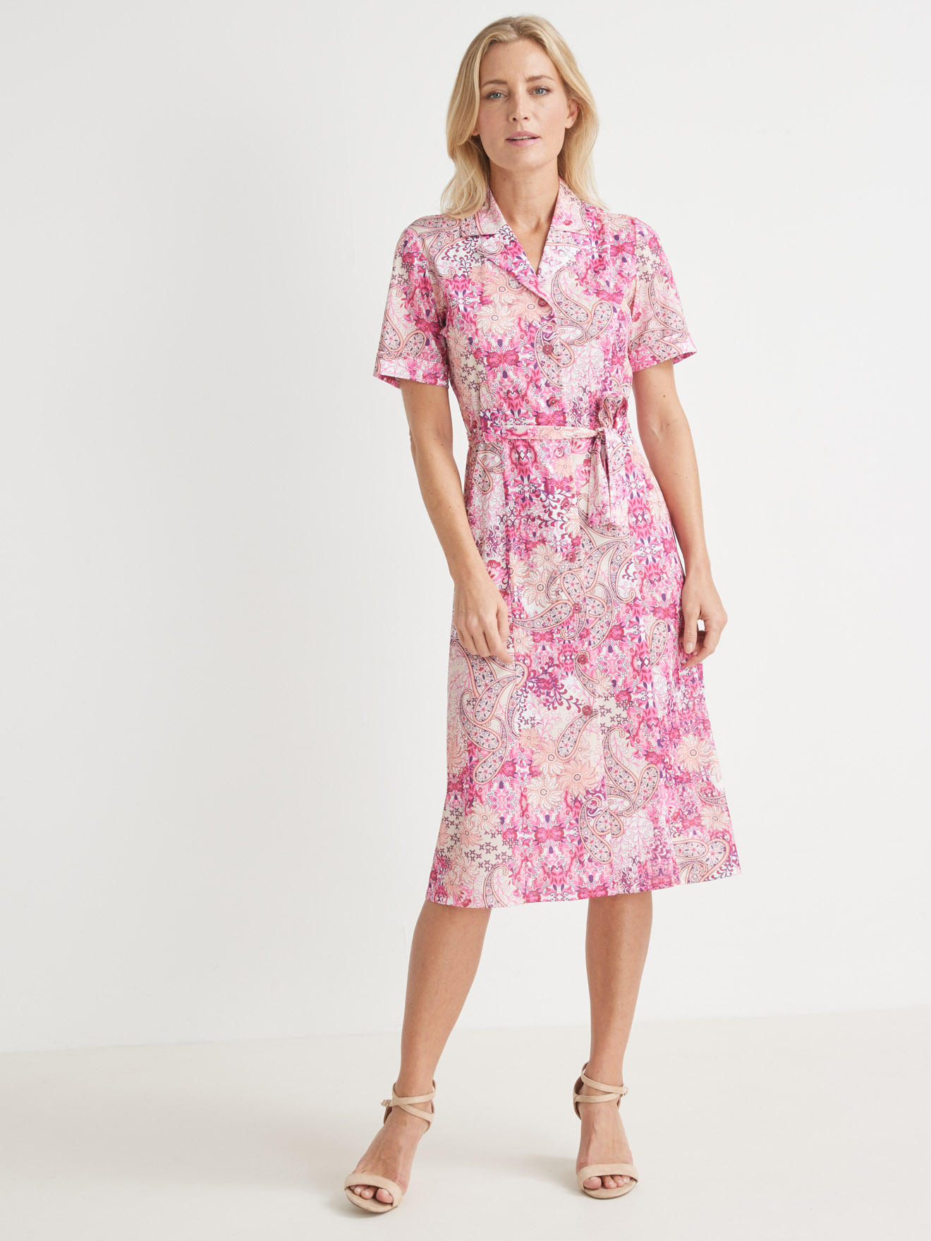 Robe classique toute boutonnée