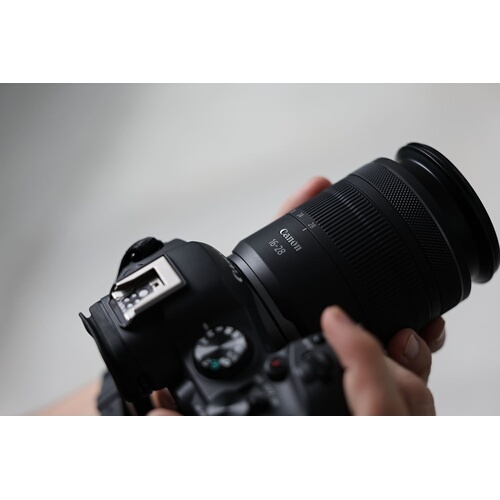 Objectif zoom Canon Hybride RF16-28mm f/2.8 IS STM Noir