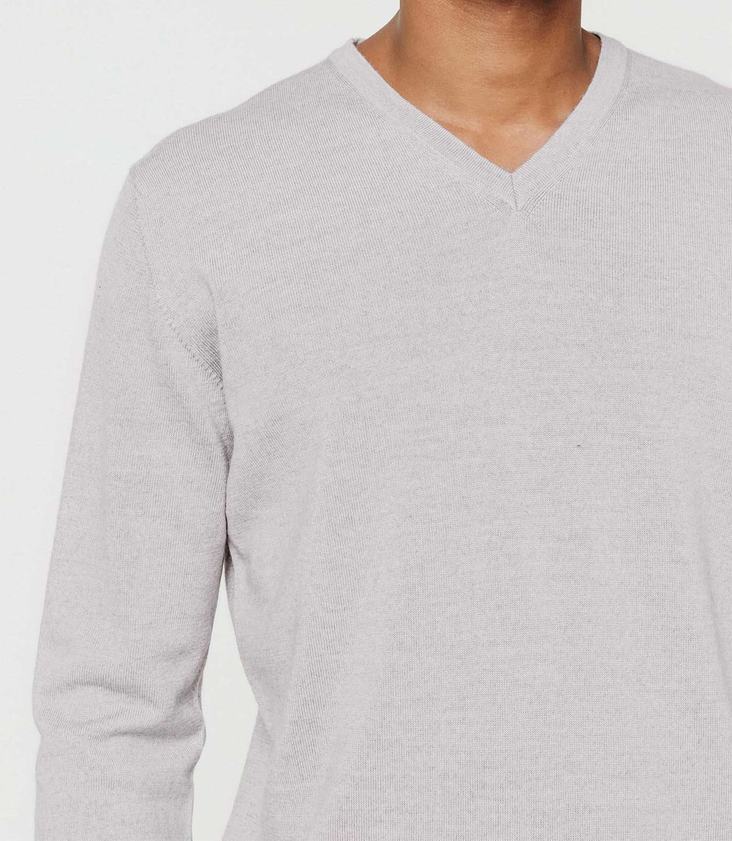 Pull col V mérinos gris clair