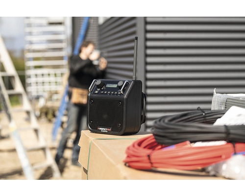 PerfecPro DABPRO bouwplaatsradio, DAB+ en FM-ontvangst, AUX-ingang, MP3, Bluetooth, schokbestendig, IP54, DPR2