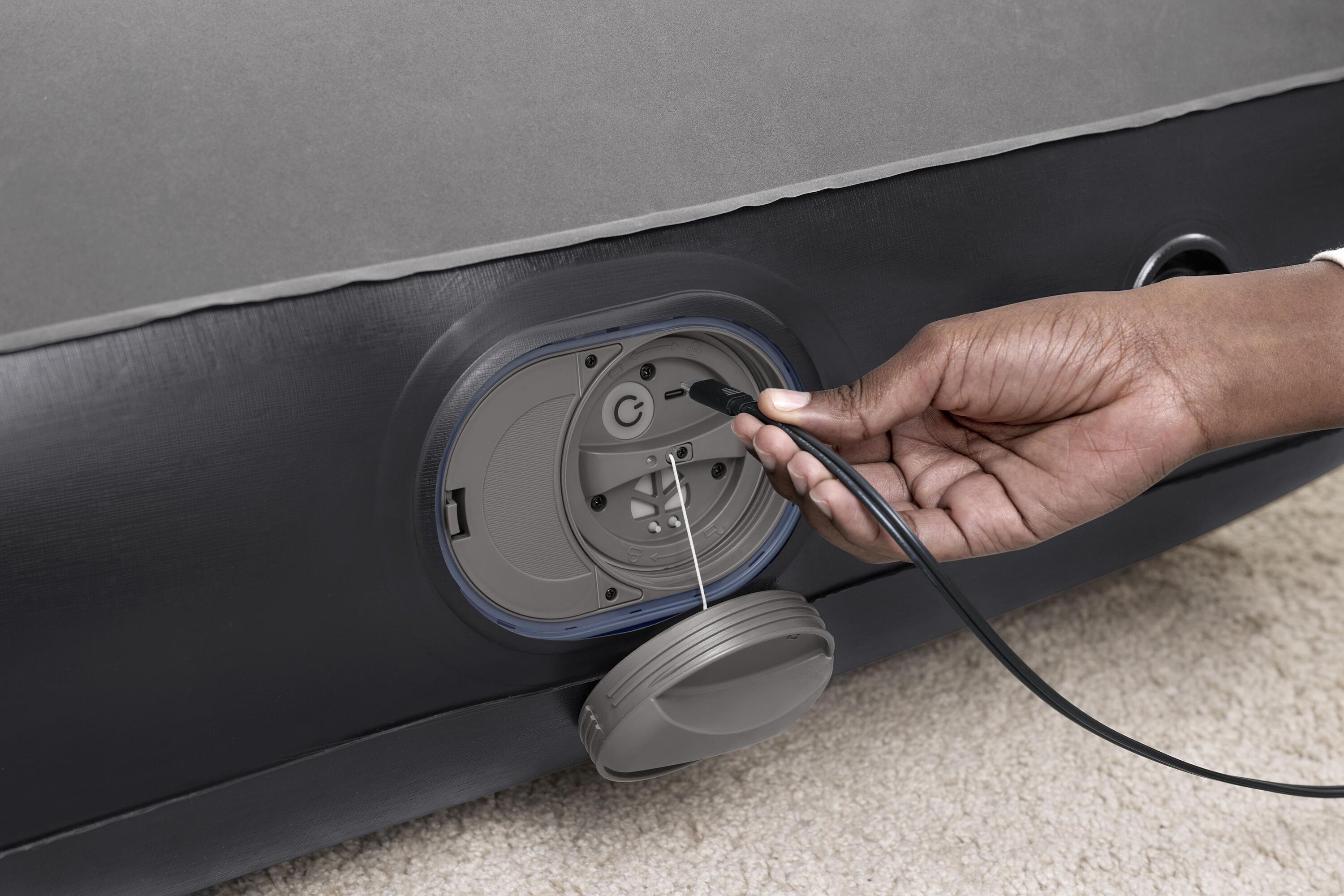 Luftbett Tritech mit USB Pumpe 188 x 99 x 30 cm