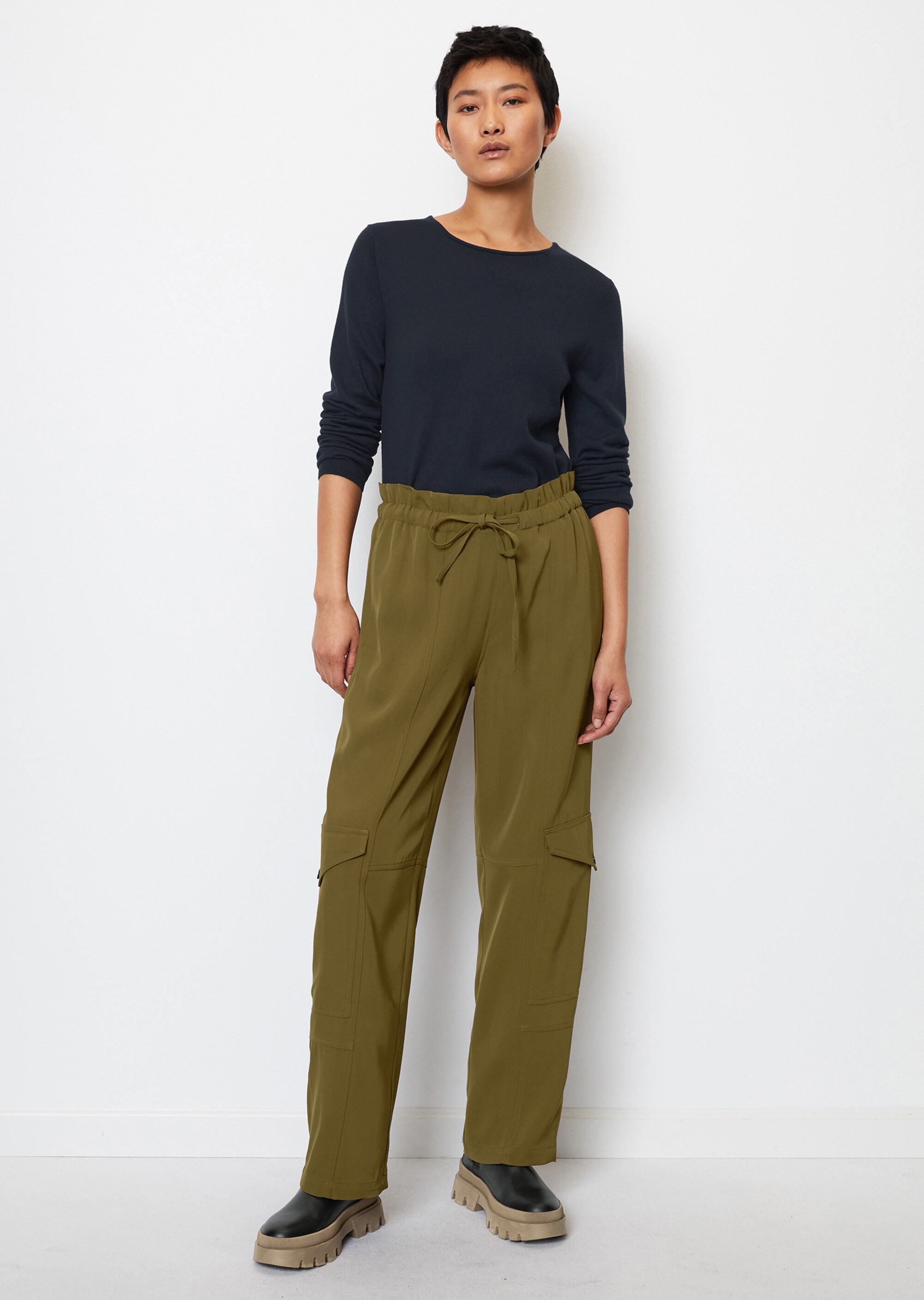 Feinstrick-Pullover regularaus softem Schurwolle-Mix
