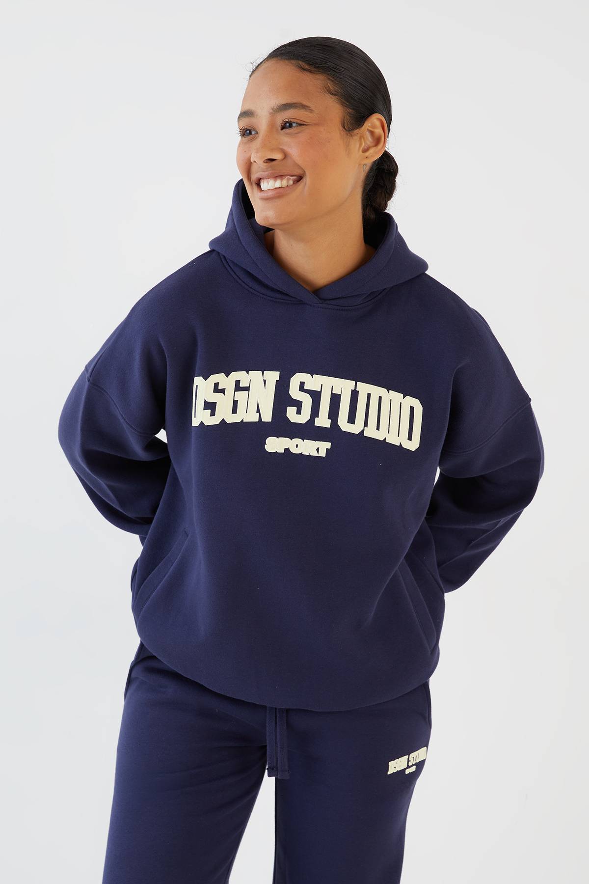 Ensemble De Survêtement À Casynthétiqueche Oversize Dsgn Studio