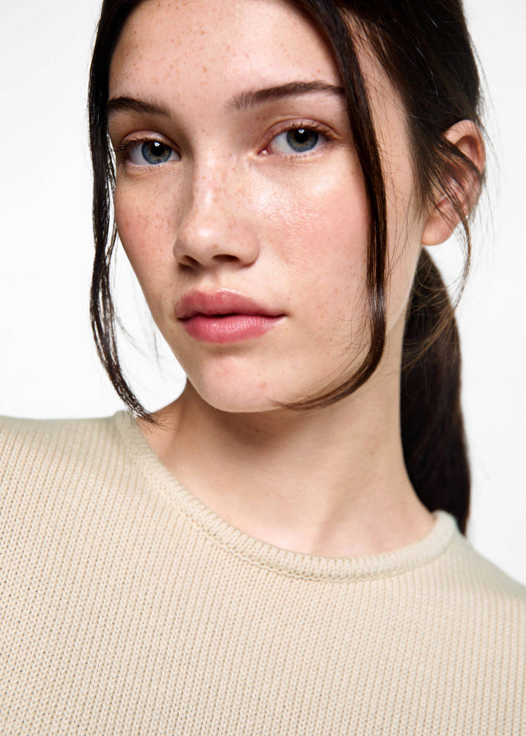 MANGO TEEN mouwloze top beige
