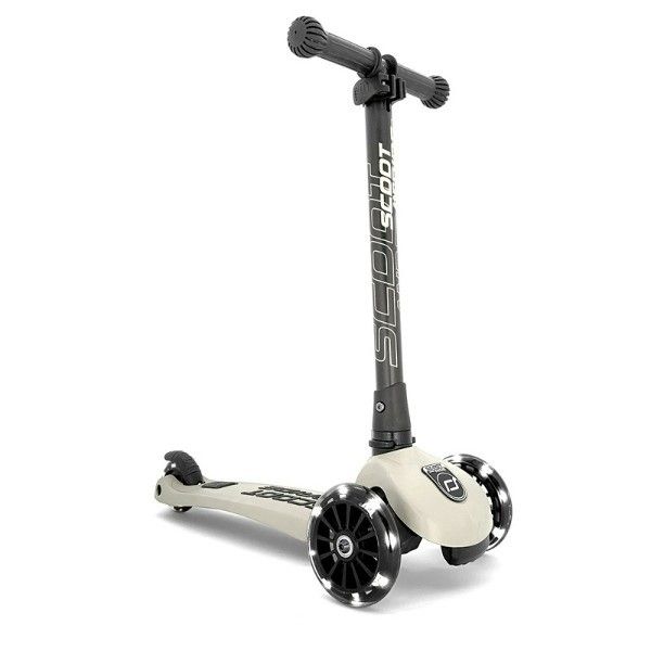 Scoot & Ride Highwaykick Three led Ash