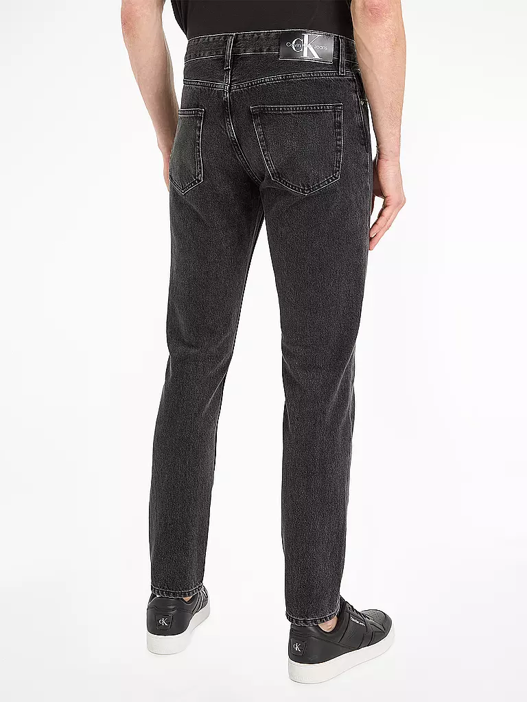 CALVIN KLEIN JEANS Jeans Tapered Fit schwarz