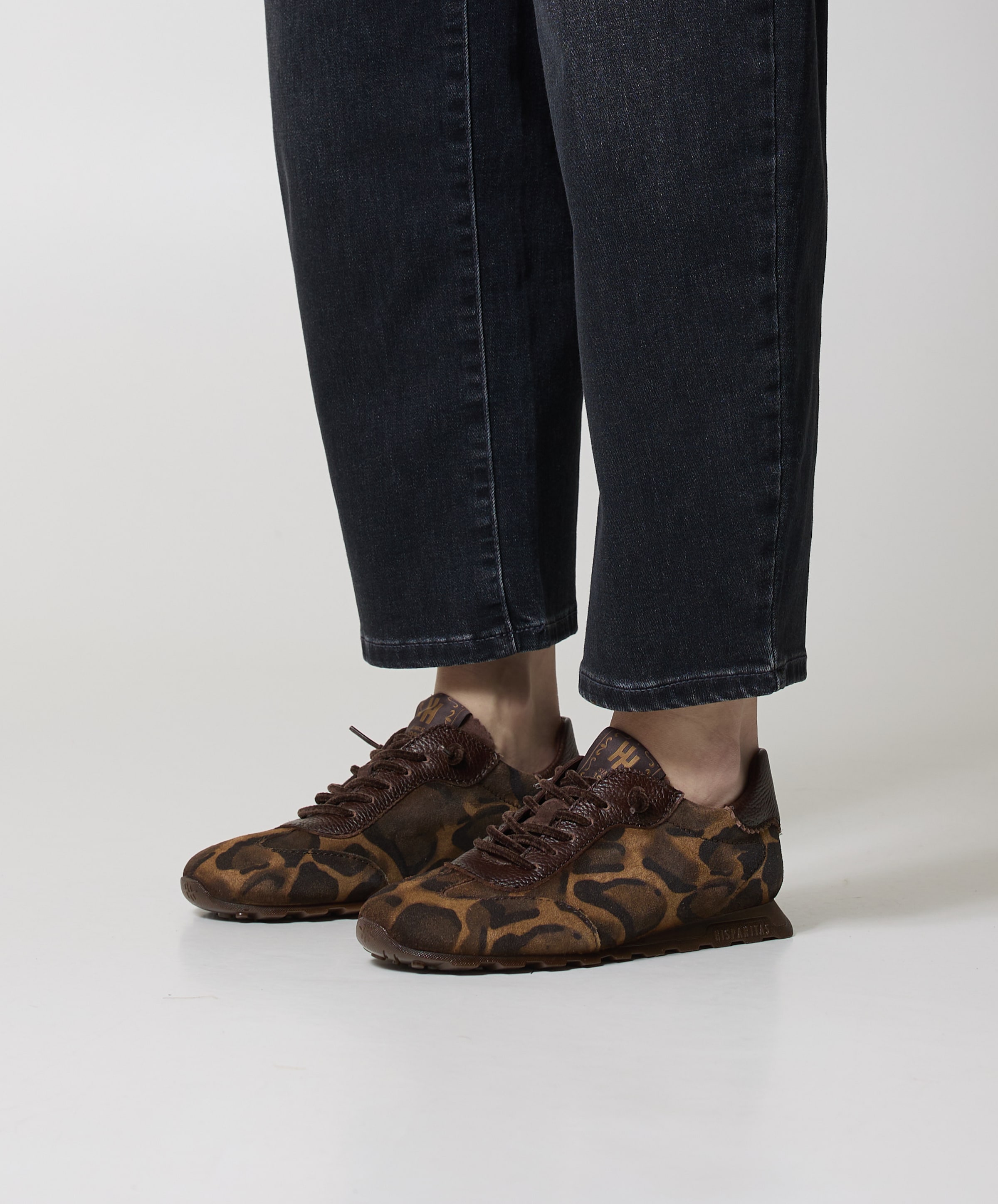 Hispanitas dames sneakers bruin