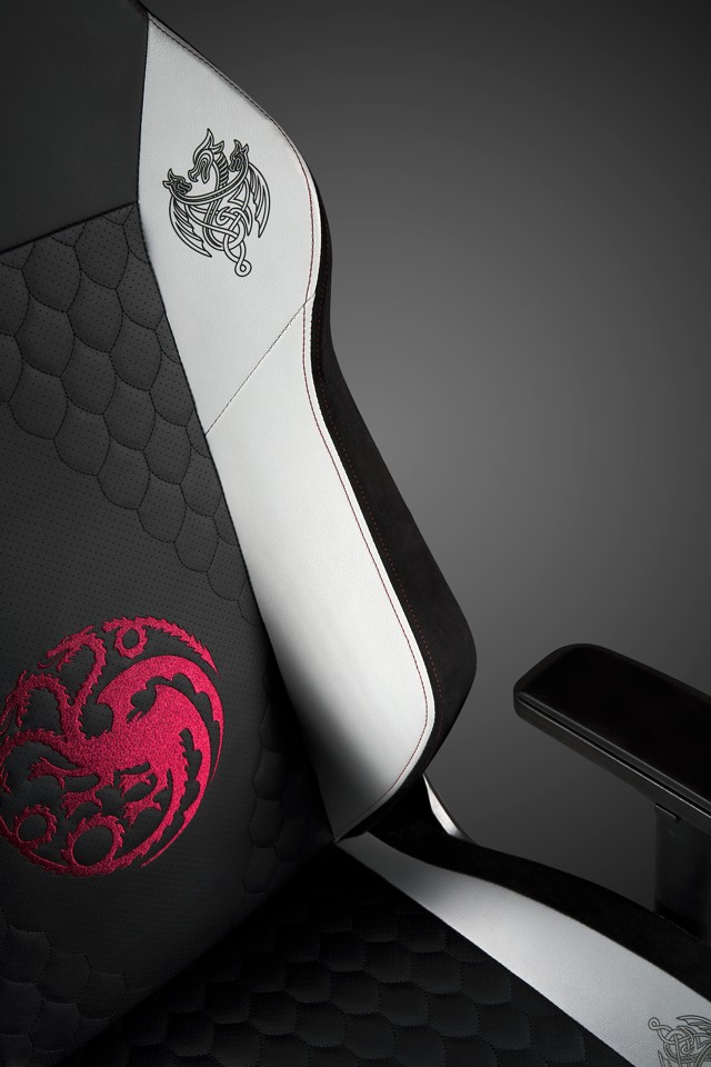 Apollon Collector / House Of The Dragon Black seat + grey/red