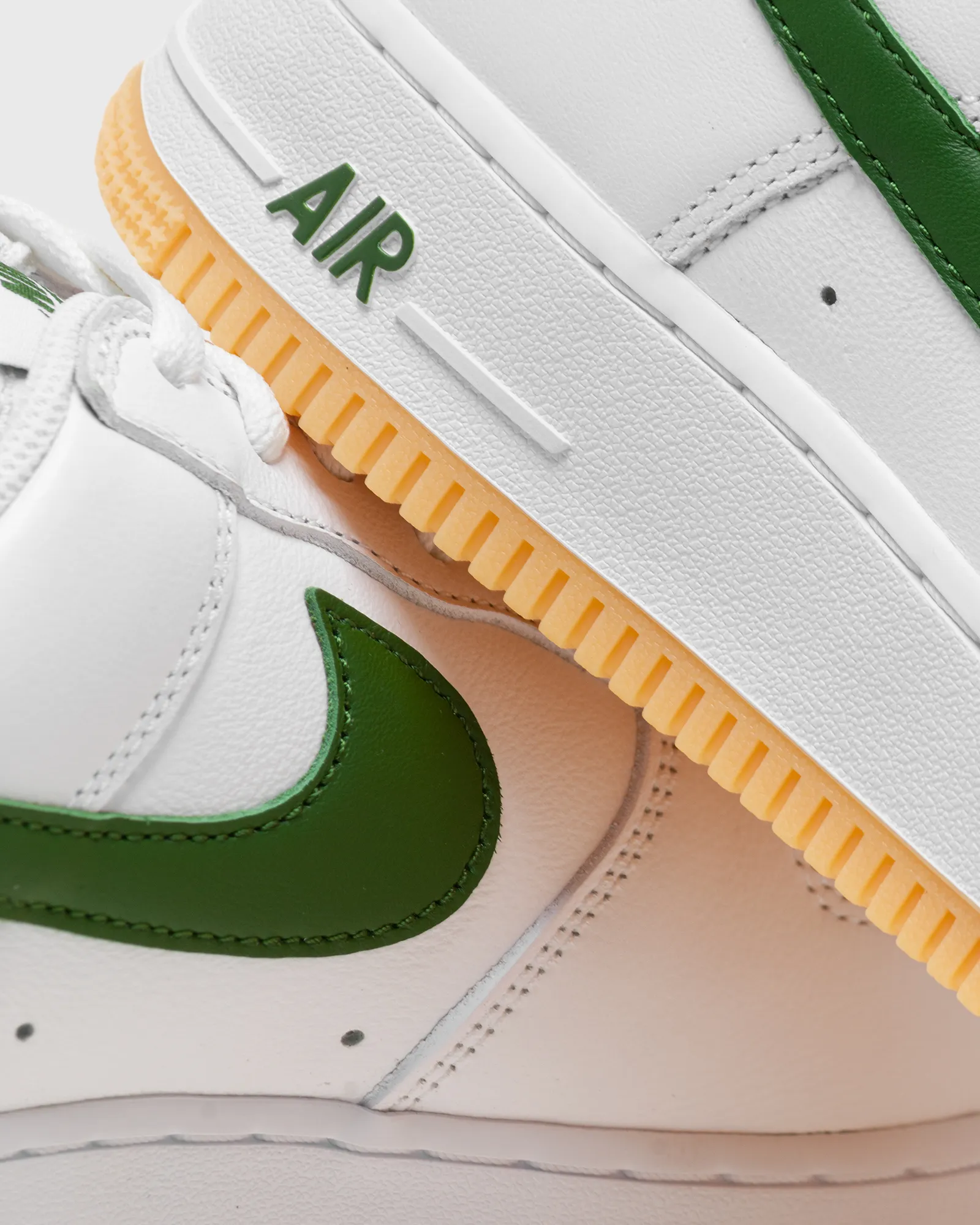 Nike AIR FORCE 1 LOW RETRO