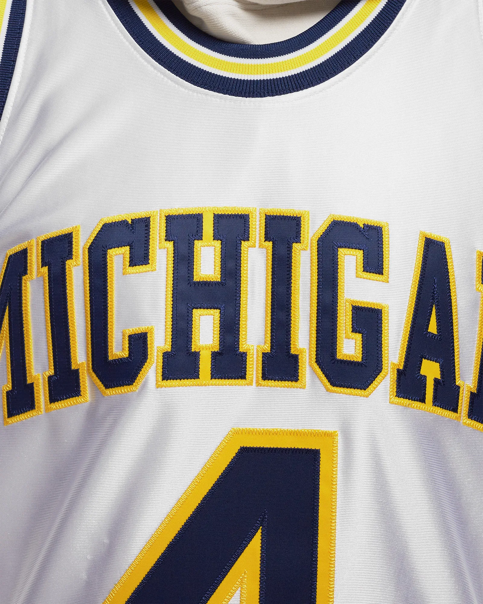 Mitchell & Ness NCAA AUTHENTIC JERSEY MICHIGAN 1991-92 CHRIS WEBBER #4