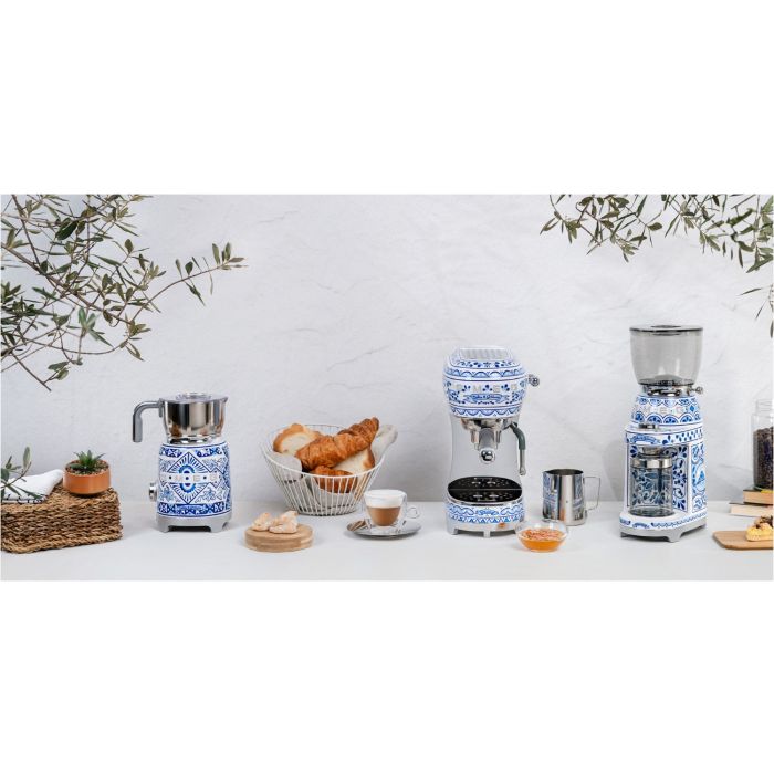 SMEG Espresso-Kaffeemaschine Dolce & Gabbana ECF02DGBEU