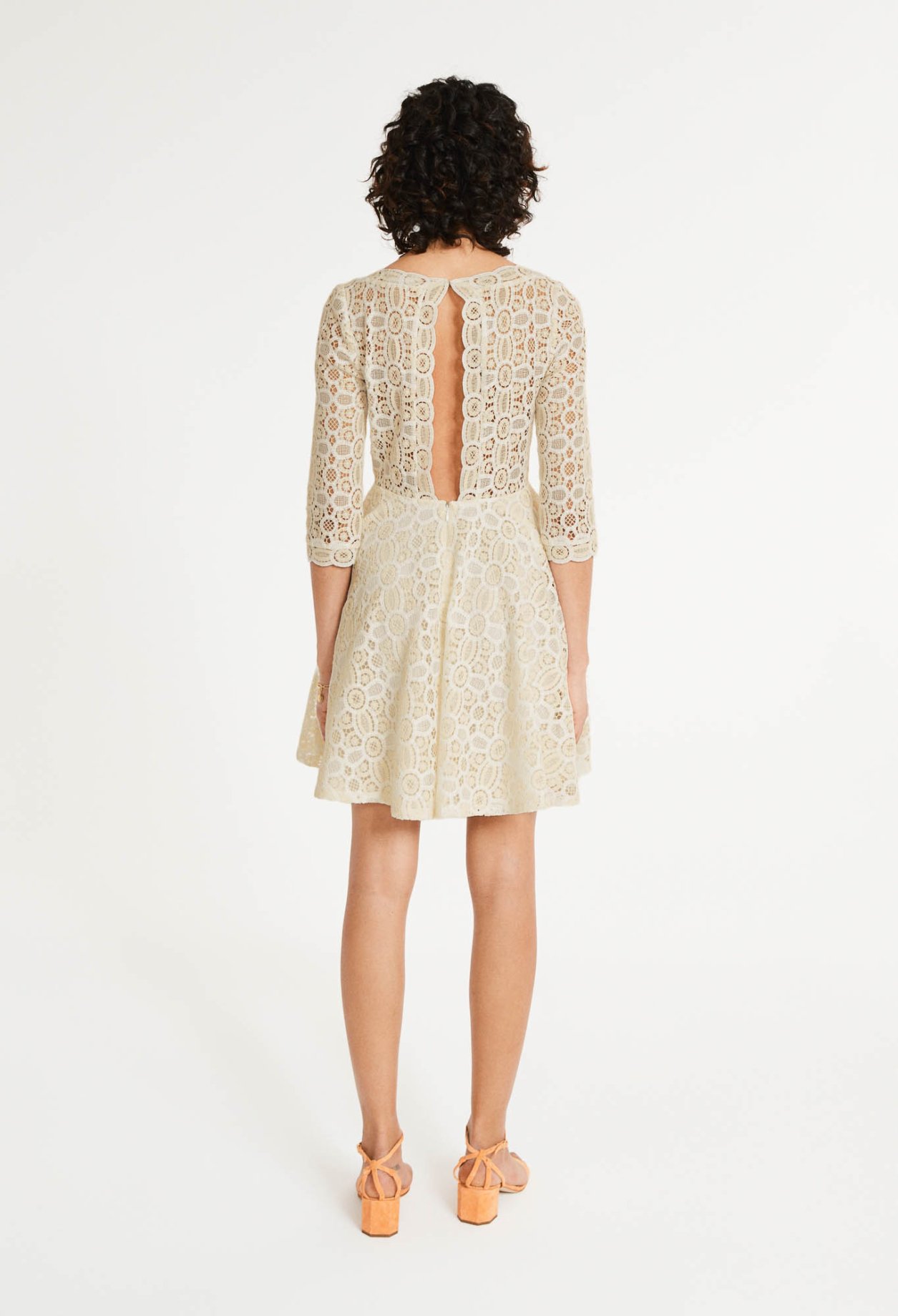 Robe en dentelle