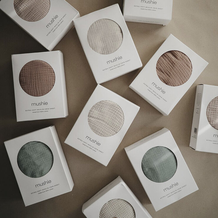 Mushie Mushie kuvertlagen til babyseng - Fog Fog