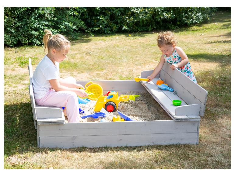 Zandbak met opklapbare zitbank