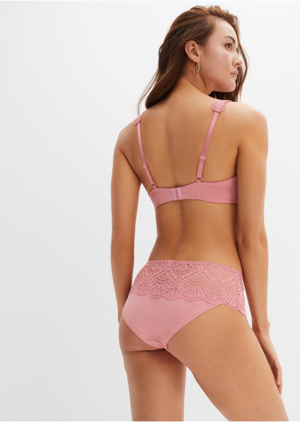 Soutien-gorge à coques et armatures avec polyamide recyclé