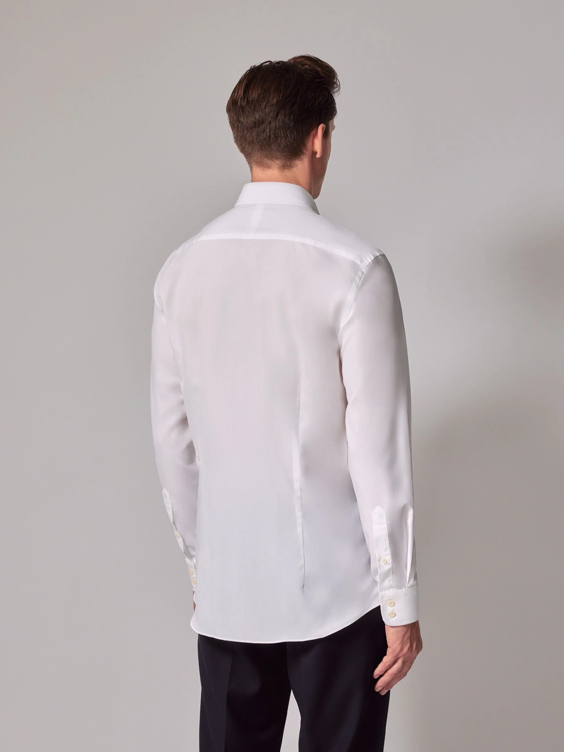 Hawes & Curtis 110 Year Anniverary Fitted Slim White 100% Cotton Shirt With Embroidered Cuff