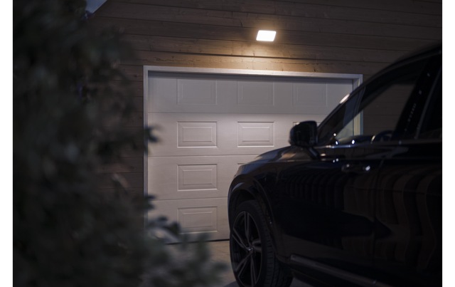 Philips Hue Aussen-Wandleuchte »White« Warmweiss