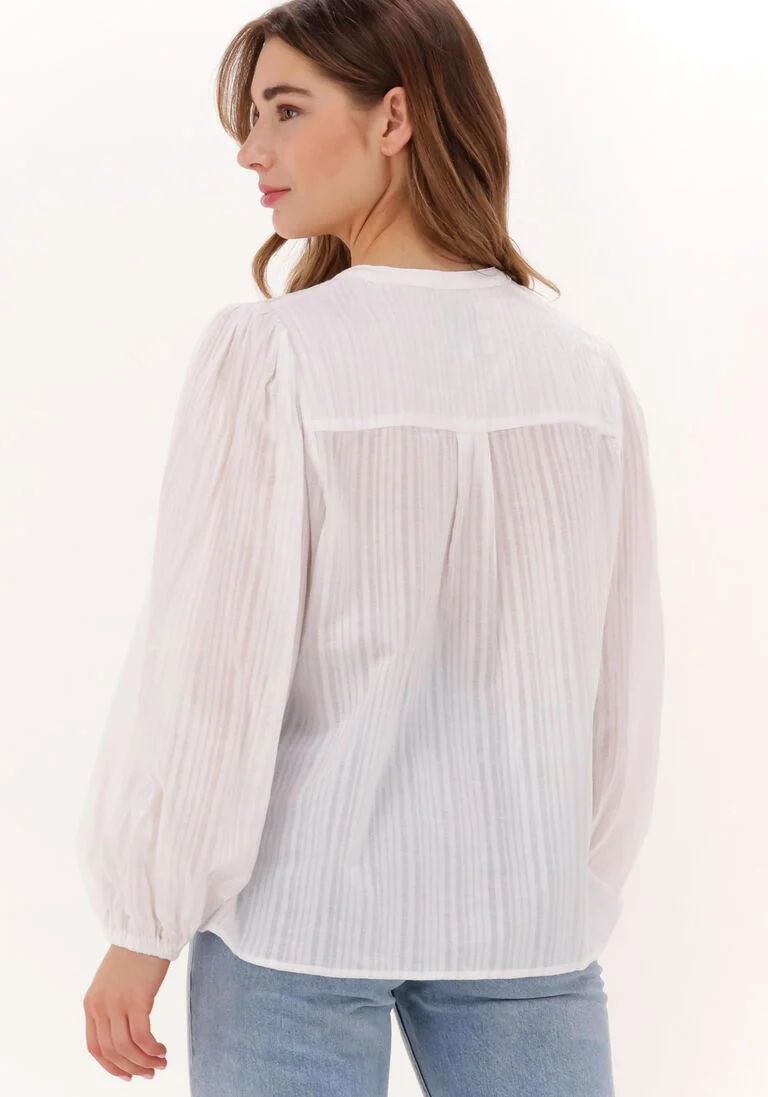 MY ESSENTIAL WARDROBE witte my essential wardrobe blouse iggy blouse