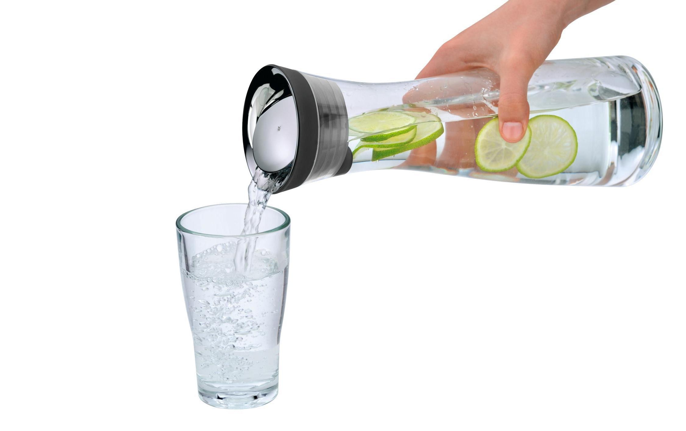 Karaffe Basic 1 l, TransparentWasserkaraffe öffnet und schliesst automatisch dank Close-Up Verschluss