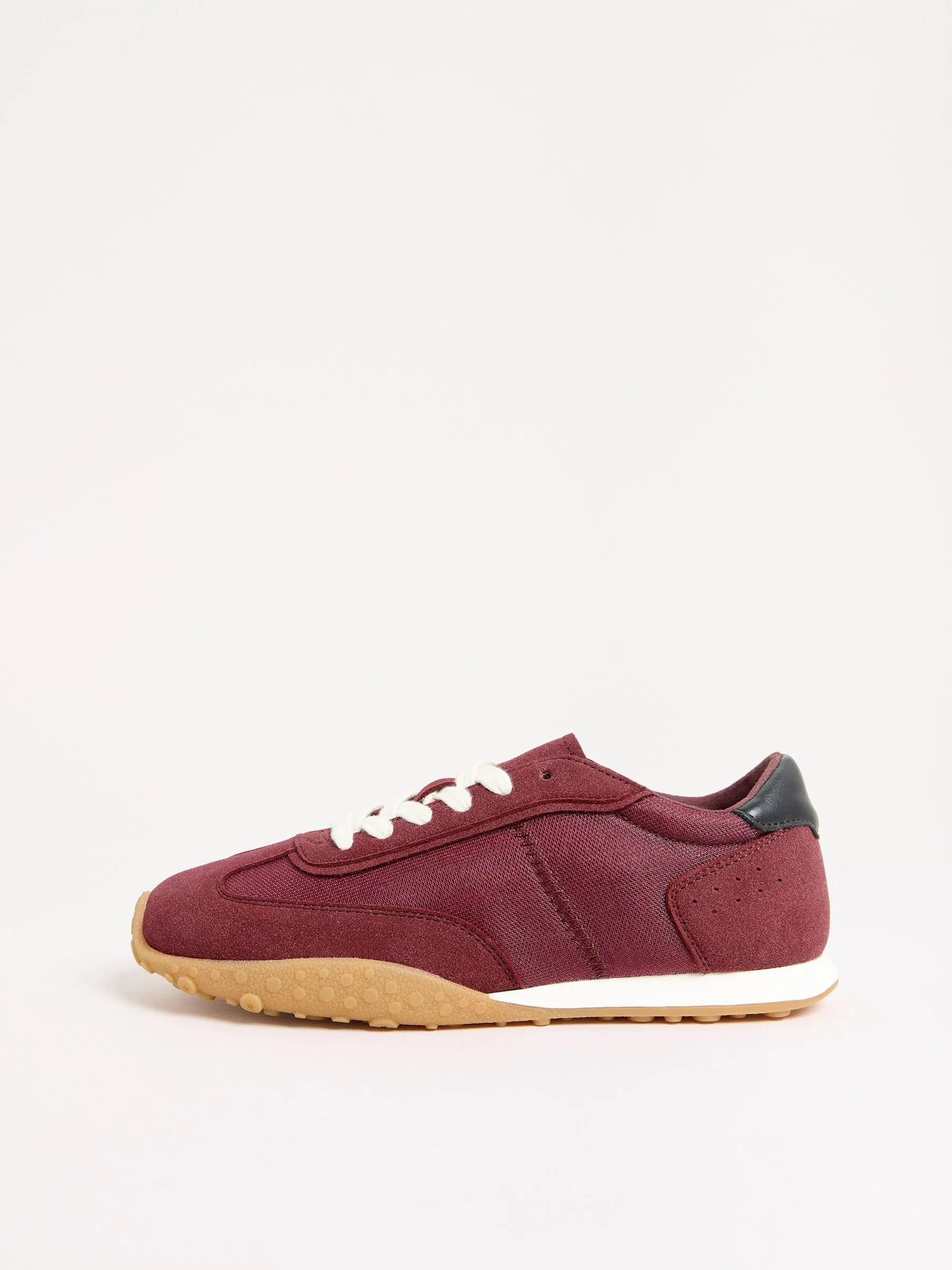 Bordeauxrood - Friends Like These Slim Lace Up Retro Runner Sports Trainers