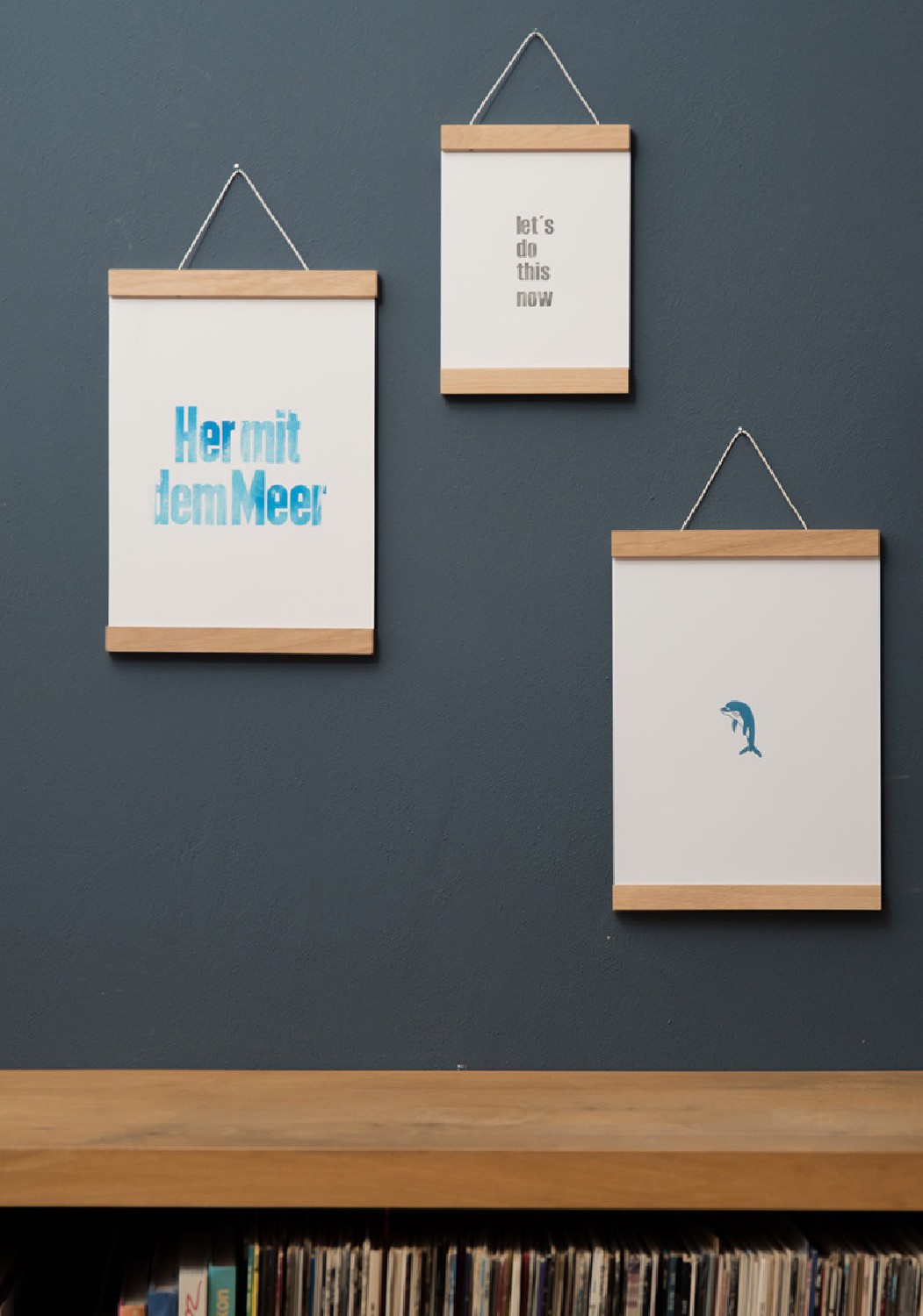Side by Side Posterleiste A2 aus Eichenholz