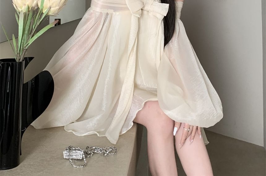 Odestra - Lange mouw off-shoulder effen mini A-lijn jurk