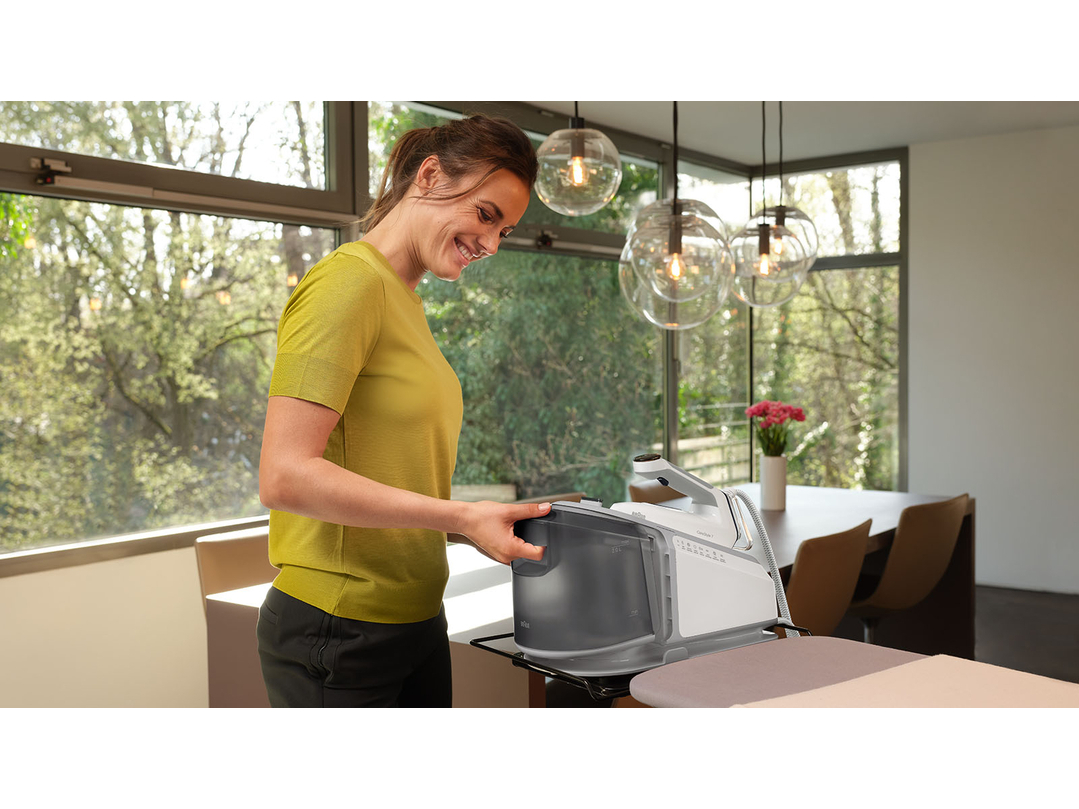 FERRO COM CALDEIRA BRAUN IS7262GY 2700W 7.5BAR