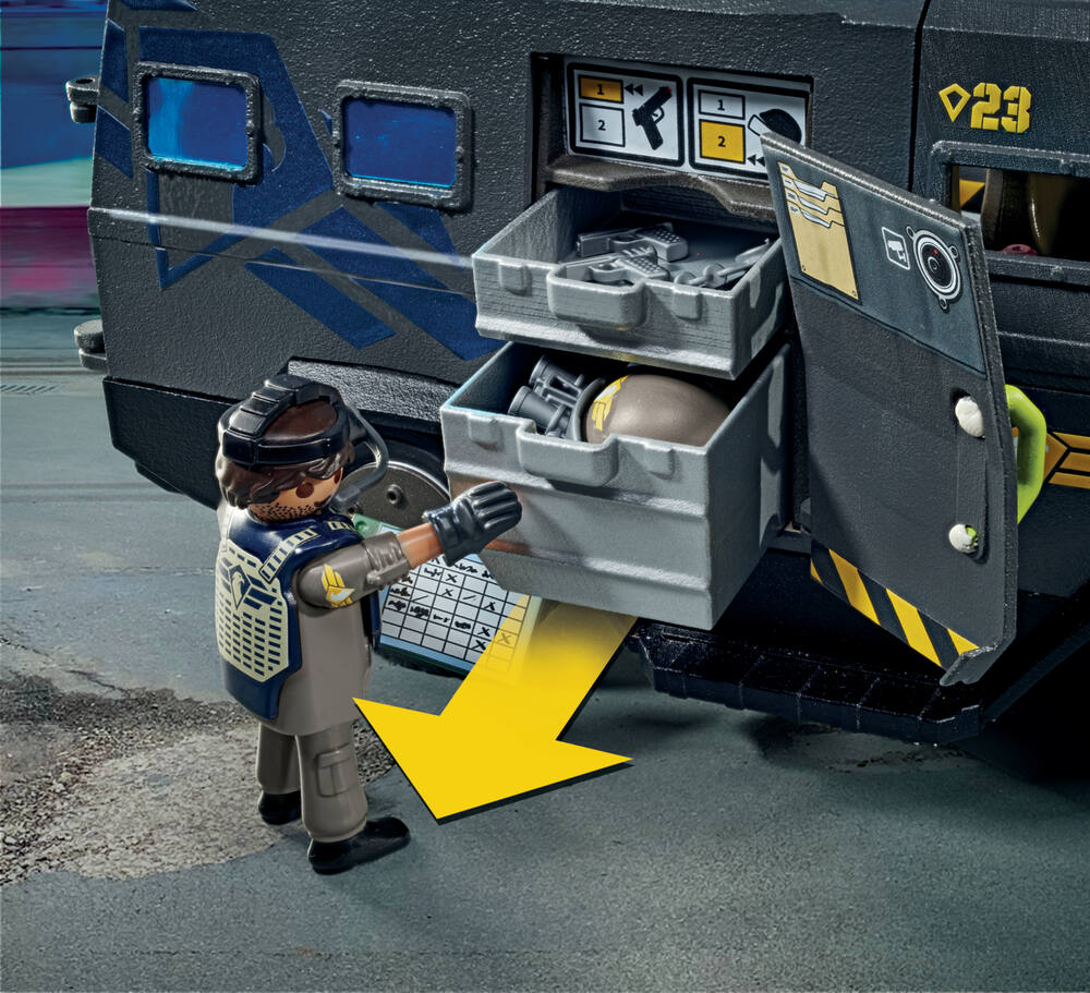 VEHICULE D'INTERVENTION DES FORCES SPECIALES - 71144