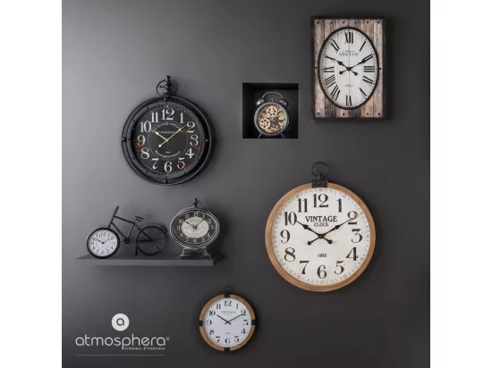 Pendule murale en bois forme gousset D 38 cm