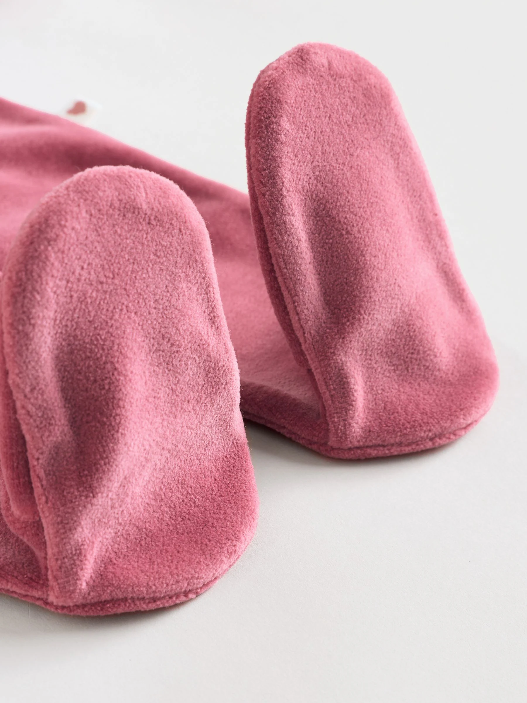 Roze - Velour Baby Sleepsuits 2 Pack (0mths-2yrs)
