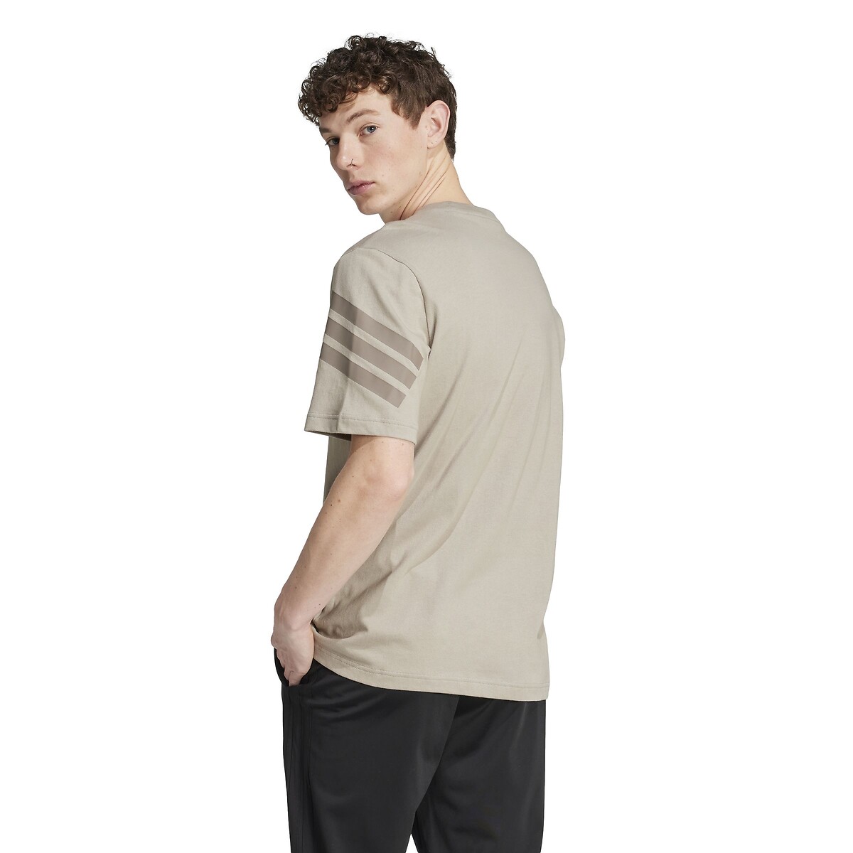 ADIDAS SPORTSWEAR<br>Camiseta de manga curta Future Icons com 3 listras