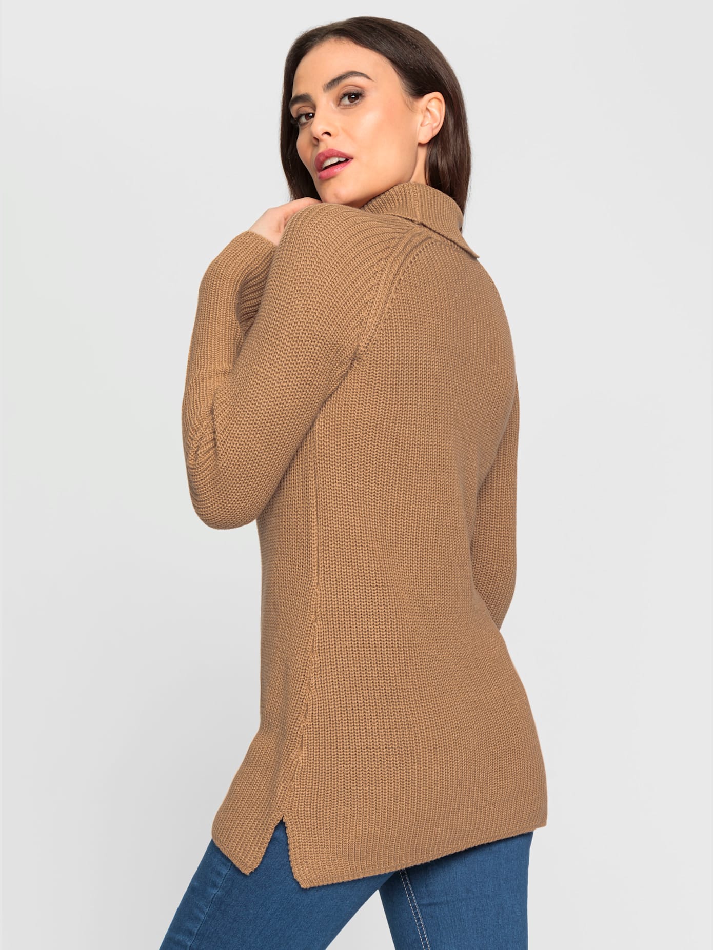 Pull décolleté transparent