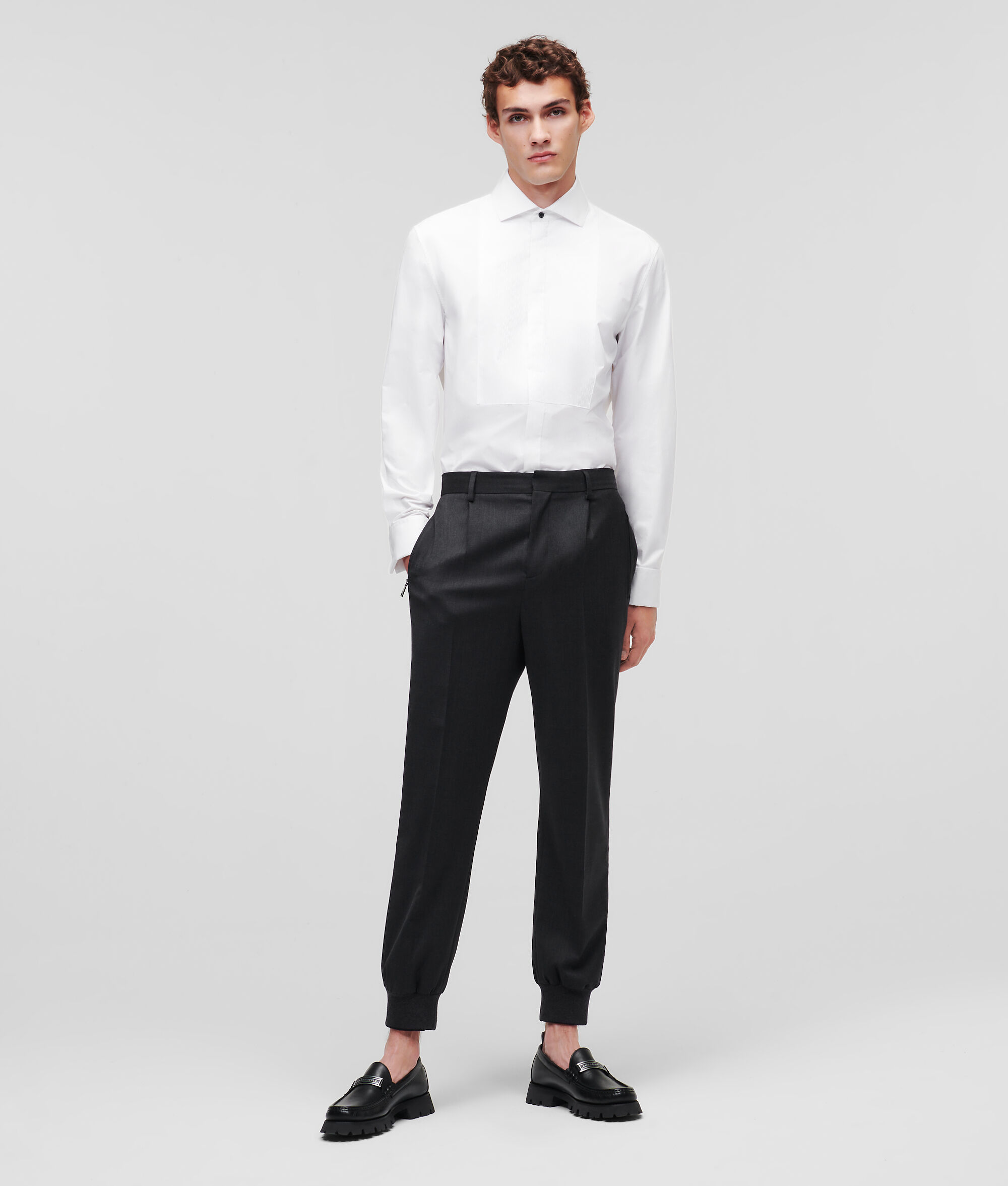 CHEMISE DE SOIRÉE AVEC DÉTAIL PLASTRON KL MONOGRAM