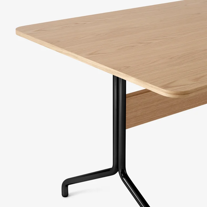 &Tradition - Pavilion Dining Esstisch AV18, 160 x 90 cm, Eiche klar lackiert / Gestell schwarz