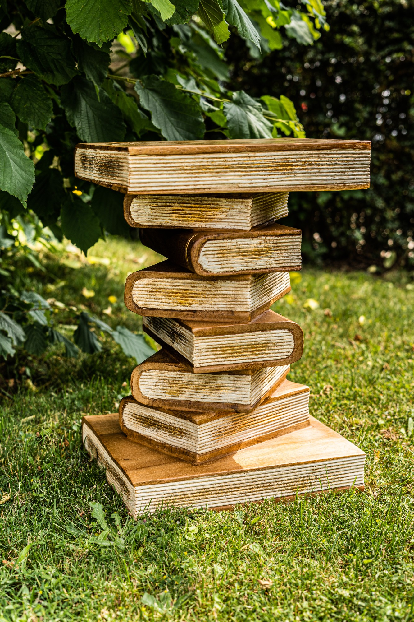Bücherstapel, natur, T 35 cm, B 35 cm, H 38 cm von fischer's lagerhaus
