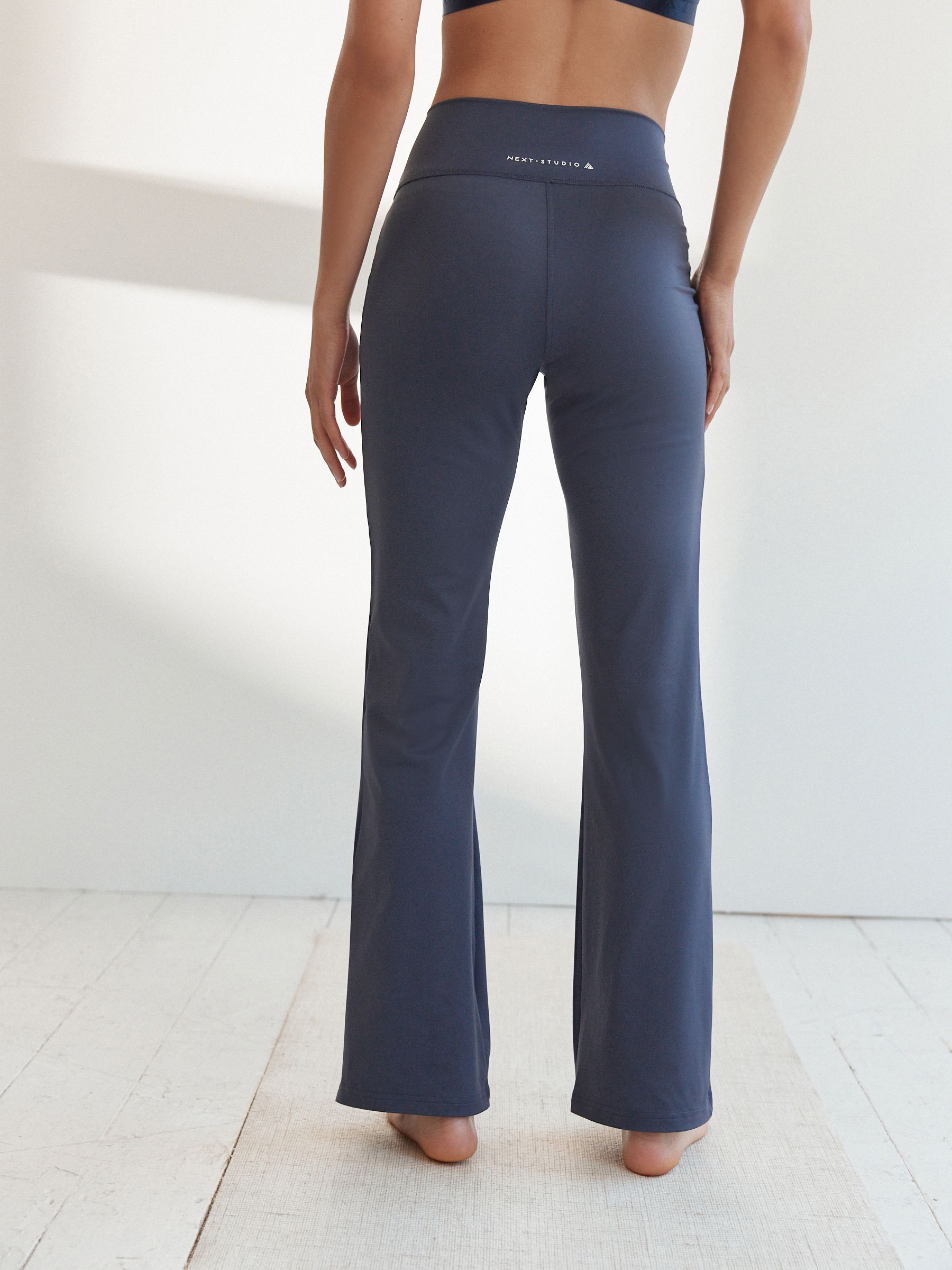 Midnight Blue - Superzachte Dry Tech yogasportleggings met uitlopende pijpen